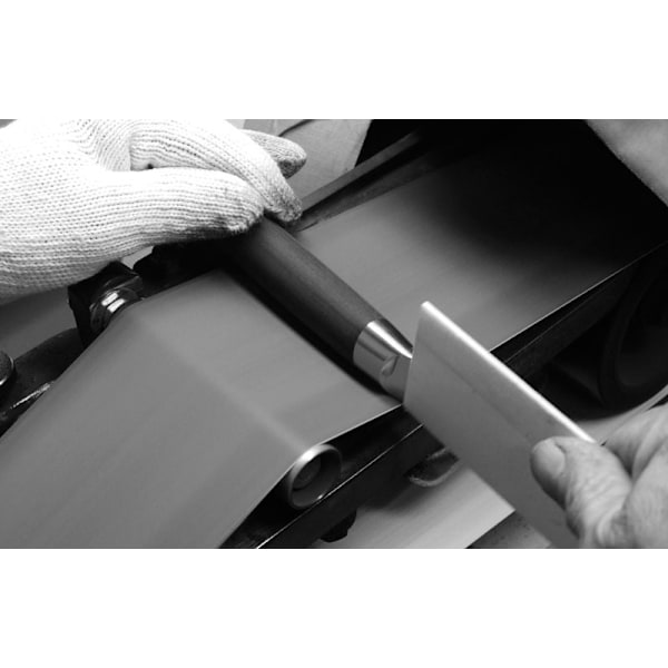 KAI Shun Classic DM0719 20 cm - Kockkniv med oval slipning