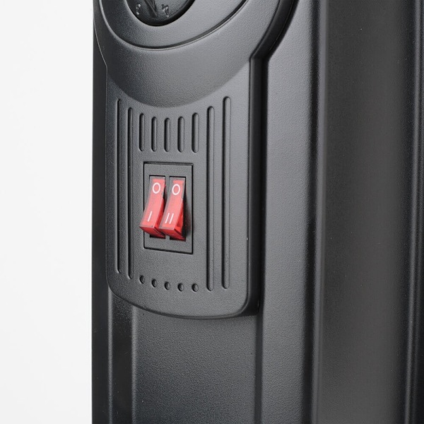 BLACK+DECKER Oljefyllt element 2300W Svart