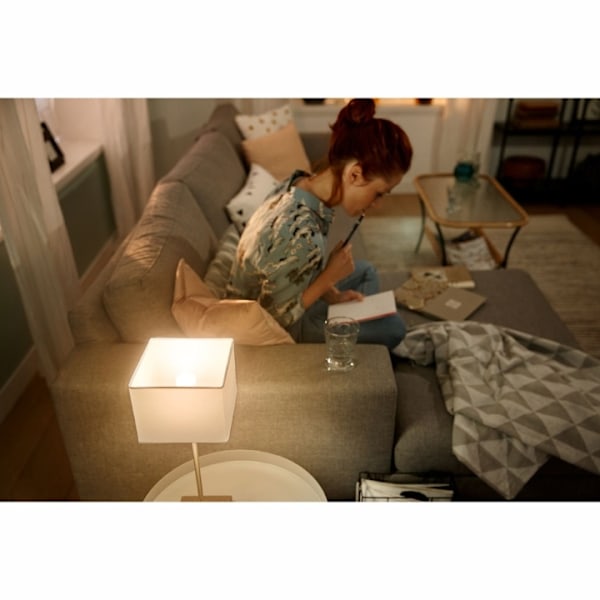 Philips Hue LED-älylamppu, BT, White, E14, 470 lm, pyöreä