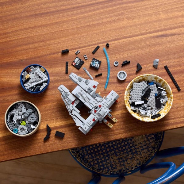 LEGO Star Wars 75375 - Millennium Falcon