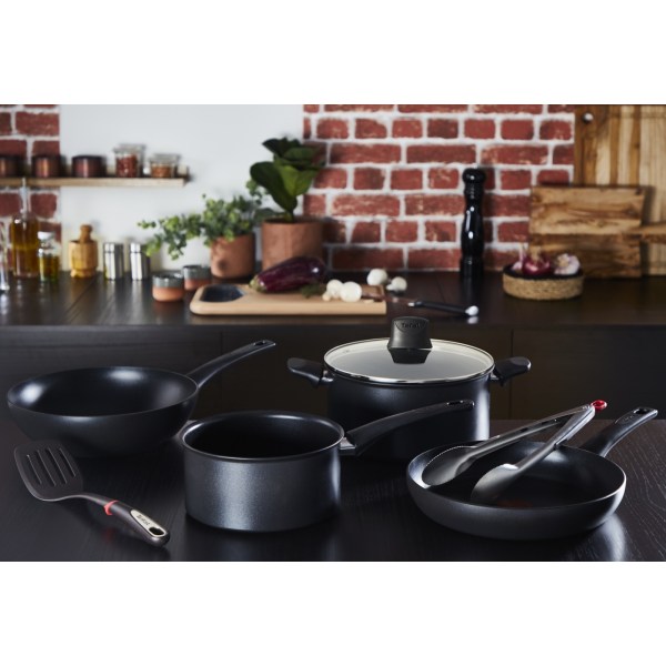 Tefal Ultimate -wokpannu 28 cm, musta