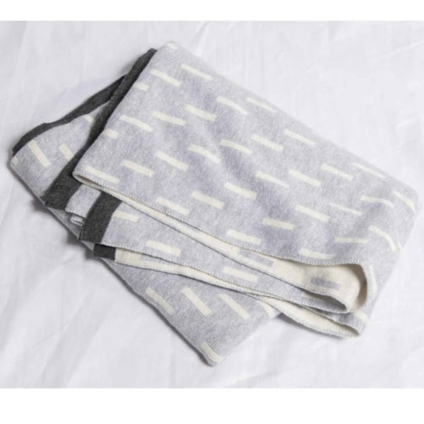 NG Baby Filt Jaquardstickad Grey Line