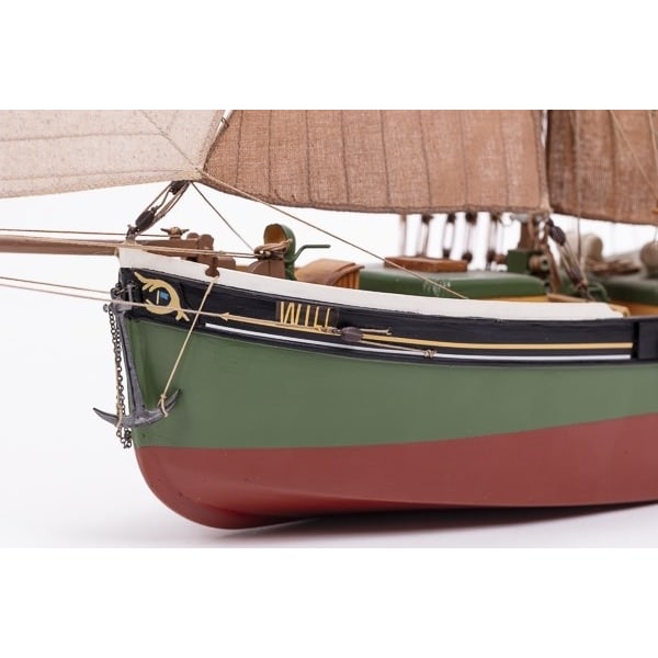 Billing Boats 1:67 Will Everard -Wooden hull