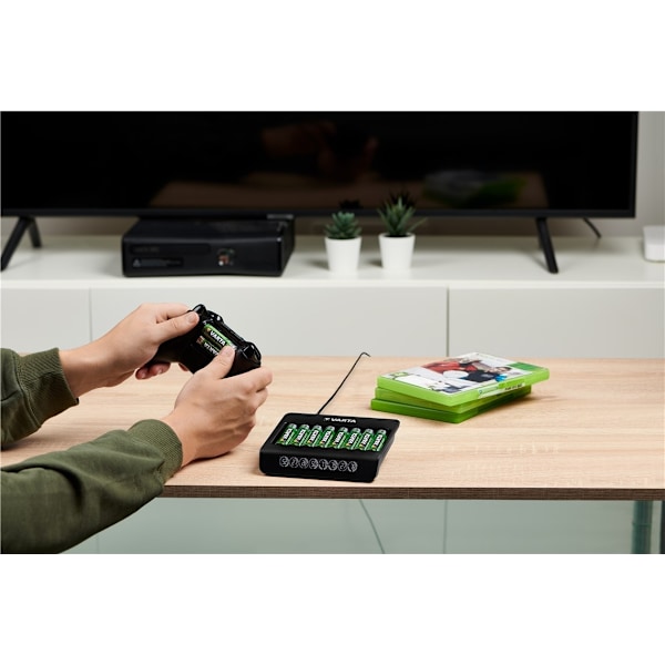 Varta LCD Multi Charger+ (type 57681) oplader op til 8x AA-batterier eller AAA-batterier (NiMH) samtidigt