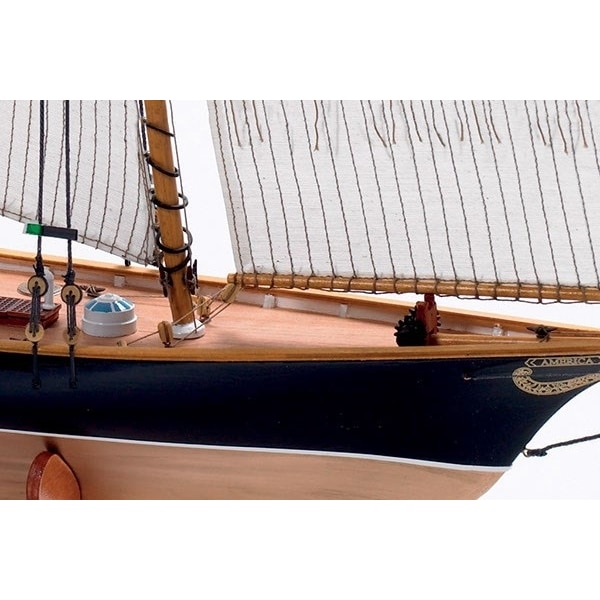 Billing Boats 1:72 America -Wooden hull