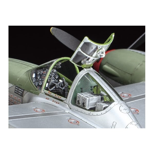TAMIYA 1/48 Lockheed® P-38®J Lightning®
