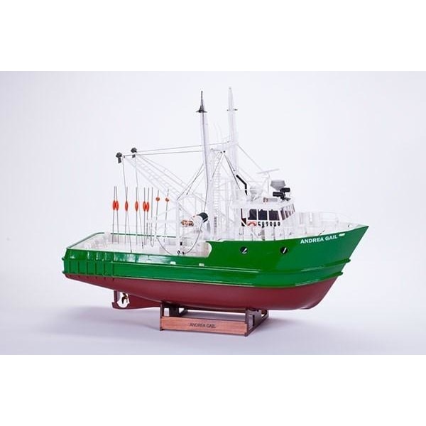 1:30 Andrea Gial RC - -Wooden hull