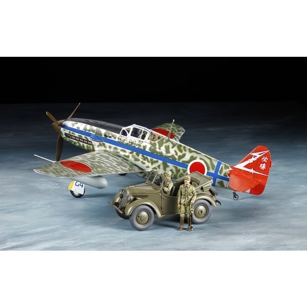 TAMIYA 1/48 Kawasaki Ki-61-Id Hien (Tony) & 4x4 Light