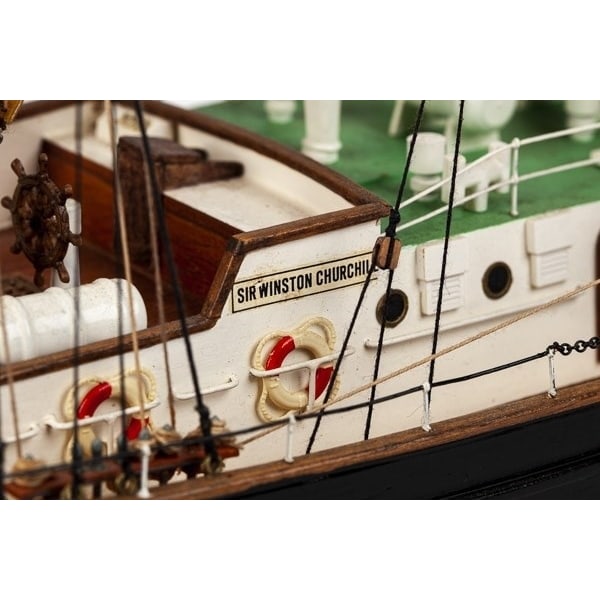 Billing Boats 1:75 Sir Winston Churchill -Wooden hull