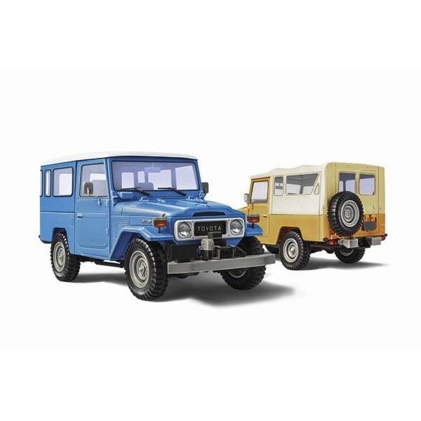 ITALERI 1:24 Toyota Land Cruiser BJ-44 Soft/Hard Top