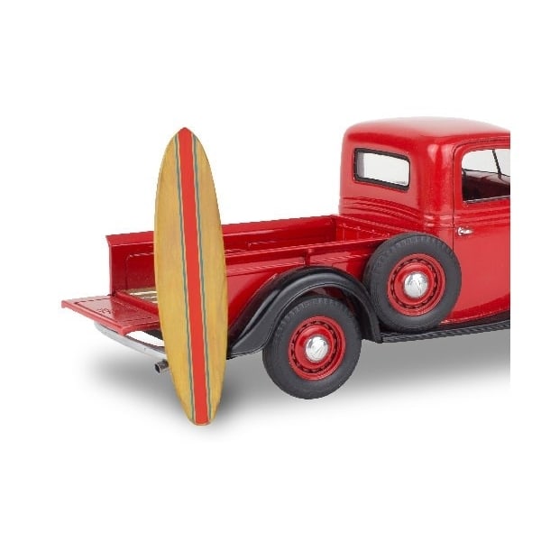 Revell 37 Ford Pickup with surfboard 2N1