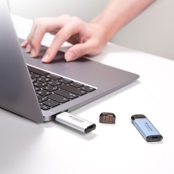 Transcend Portabel Mini SSD ESD300C USB-C 2TB 10Gbps (R1050/W950 Mb/s) Silver