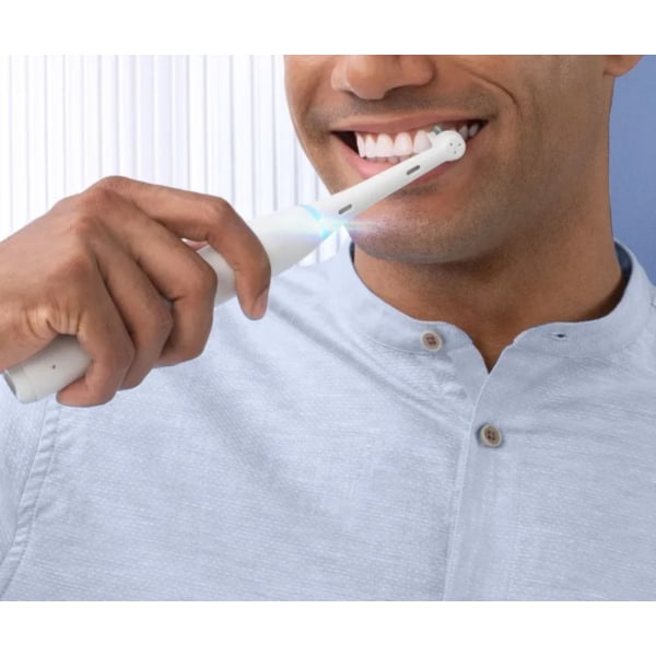 Oral B iO Series 7 - elektrisk tandborste, vit