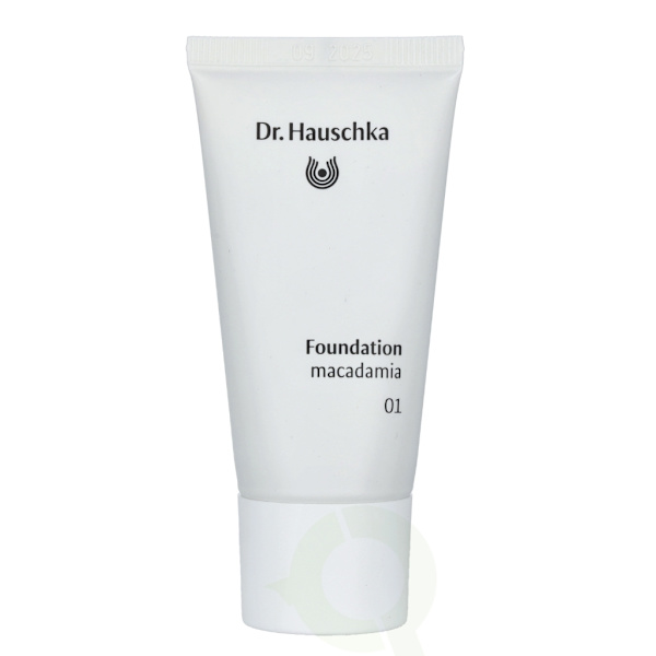 Dr. Hauschka Foundation 30 ml #01 Macadamia