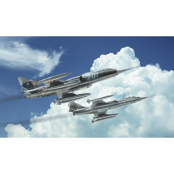 Italeri 1:32 F-104G Recce Upgraded Edition-w. Pod Orpheus