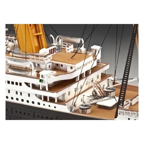 Revell 100 Years Titanic (Spec,Edition)