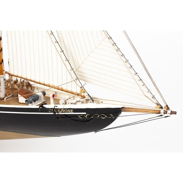 1:100 Bluenose II -Wooden hull