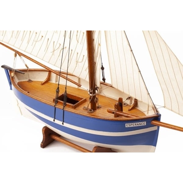 1:30 ESPERANCE - Wooden hull