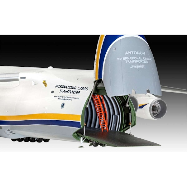 Revell Antonov An-124 Ruslan 1:144