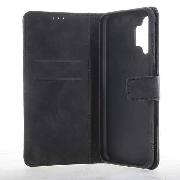 Smart Velvet -kotelo iPhone 16 Pro Maxille, musta Svart
