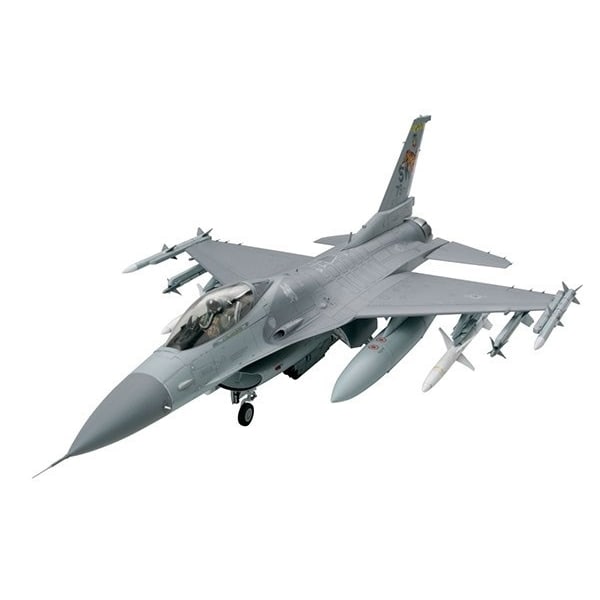 Tamiya 1/32 TAISTELUHAUKKA F-16C