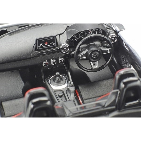 Tamiya 1:24 Mazda MX-5 RF