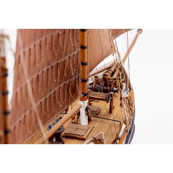 1:50 FD 10 Yawl -Wooden hull