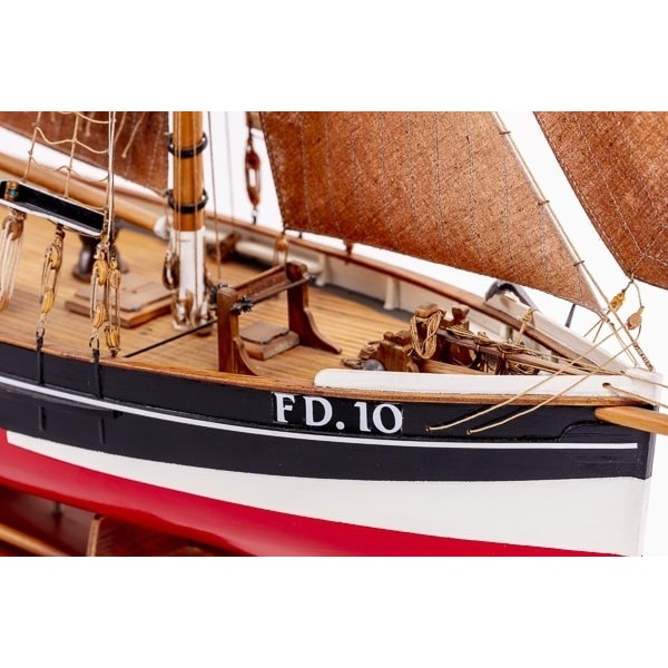 1:50 FD 10 Yawl -Wooden hull