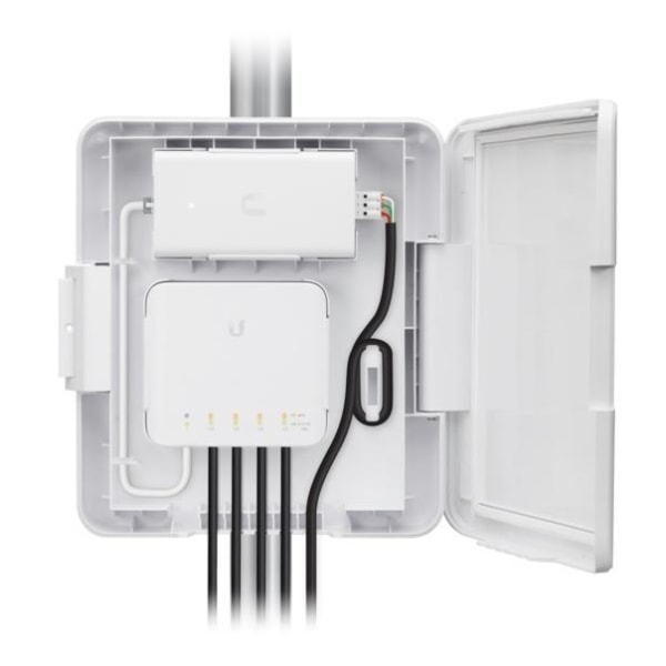 UniFi Flex Switch Adapter Kit for Street Light Pole Applications