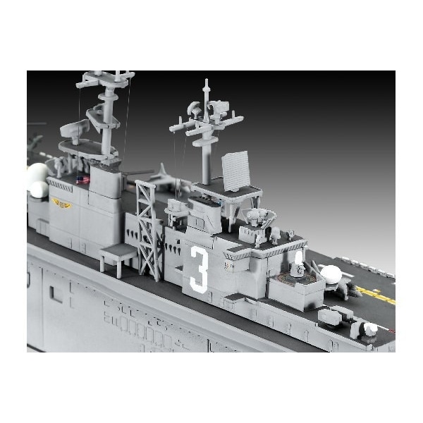 Revell Assault Carrier USS WASP CLASS