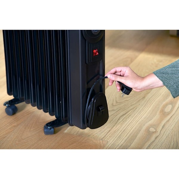 BLACK+DECKER Olieradiator 2000W Sort