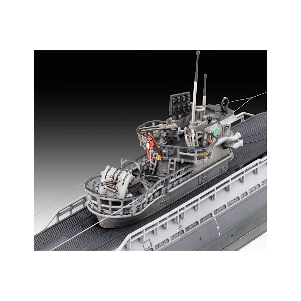 Revell German Submarine Type IX C/40 (U190) 1:144