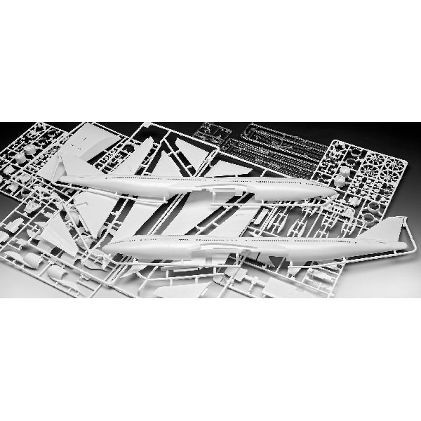 Revell Boeing 747-8 Lufthansa'New Liver