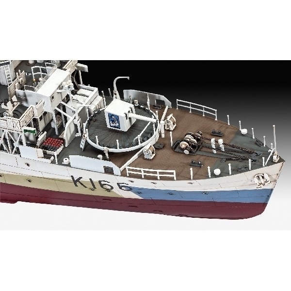 Revell HMCS Snowberry