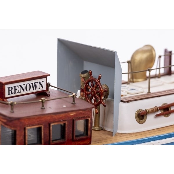 1:35 H.M.S. Renown-Plastic hull