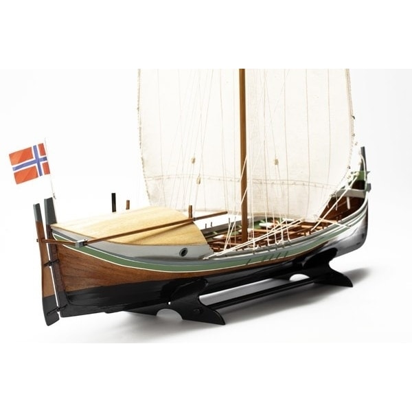1:20 Nordlandsbaaden - wooden hull