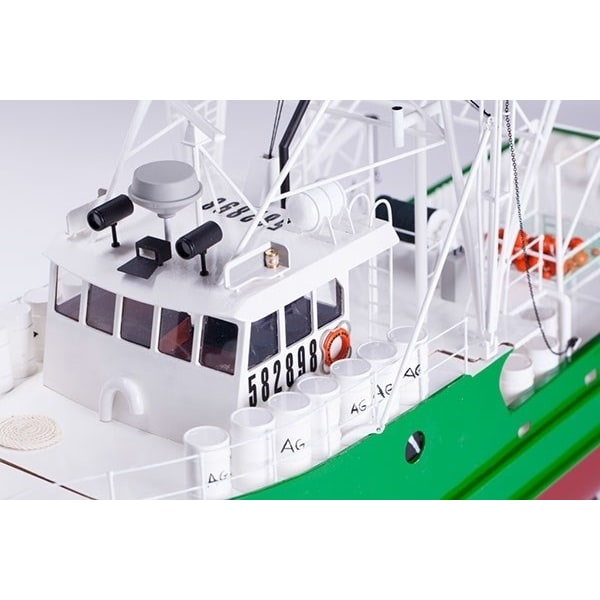 1:30 Andrea Gial RC - -Wooden hull