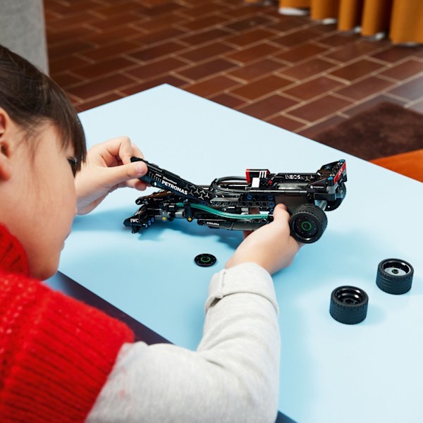 LEGO Technic 42165 - Mercedes-AMG F1 W14 E Performance Pull-Back