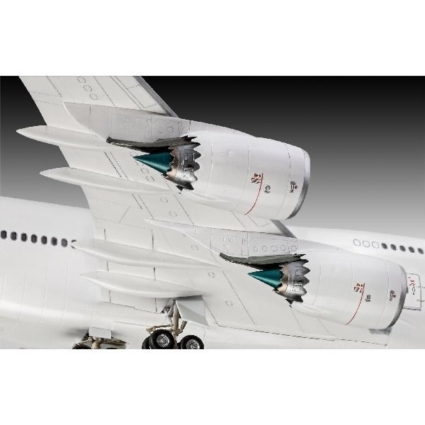 Revell Boeing 747-8 Lufthansa'New Liver