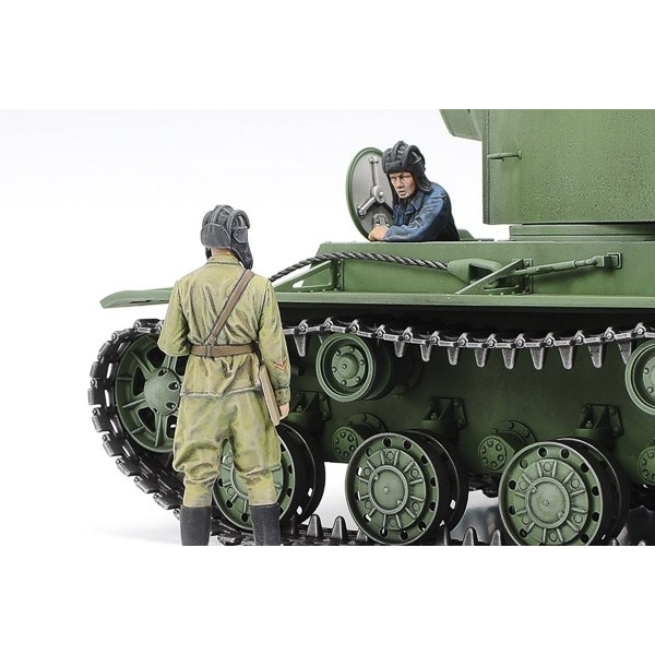 TAMIYA 1/35 Russian Heavy Tank KV-2