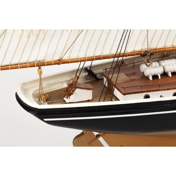 1:100 Bluenose II -Wooden hull