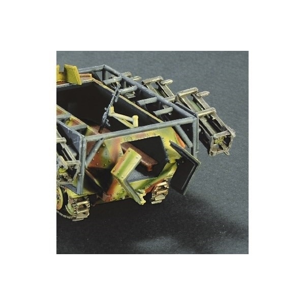 ITALERI 1:72 Sd.Kfz. 251/1 ''Stuka Zu Fuss''
