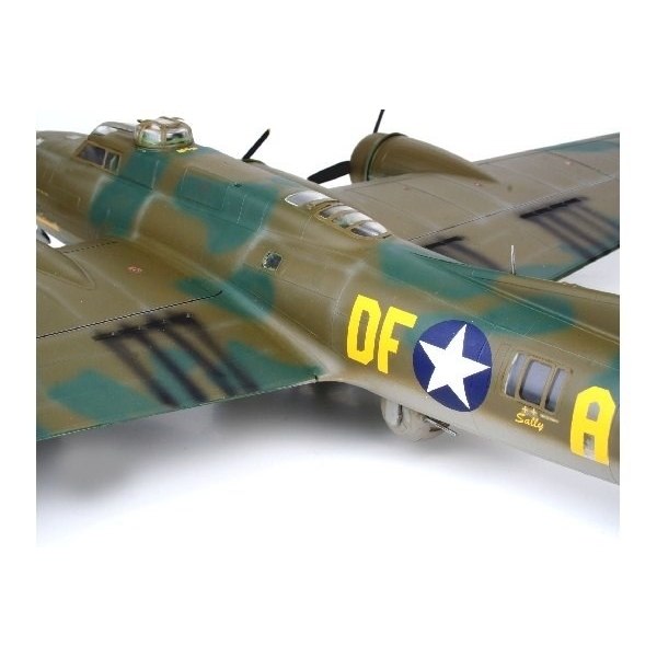 Revell B-17F Memphis Belle 1:48