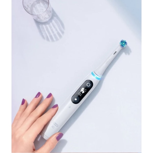 Oral B iO Series 7 - elektrisk tandborste, vit