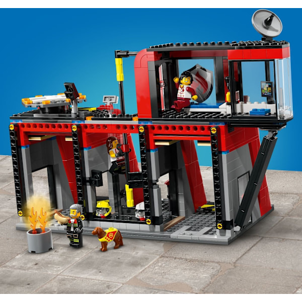 LEGO City Fire 60414  - Brandstation med brandbil