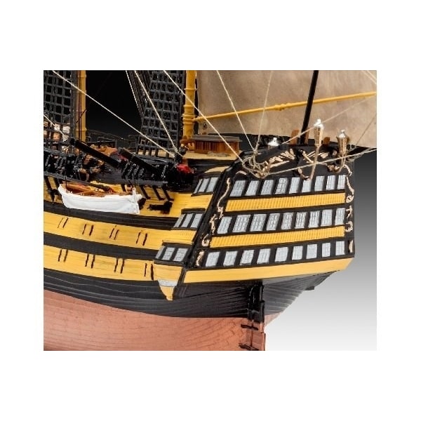 Revell gaveæske 'BATTLE OF TRAFALGAR