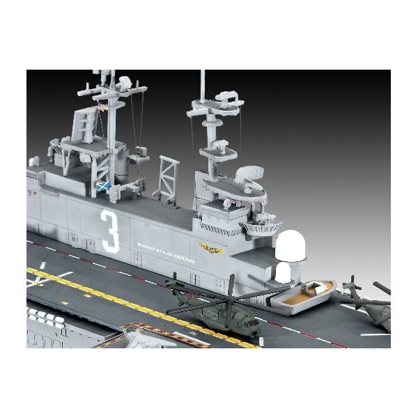 Revell Assault Carrier USS WASP CLASS