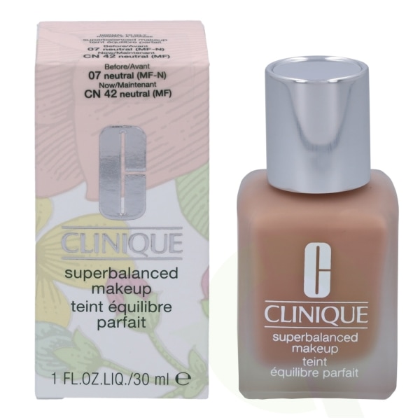 Clinique Superbalanced Makeup 30 ml CN42 Neutral