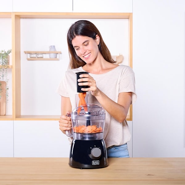 BLACK+DECKER Foodprocessor 600W Sort