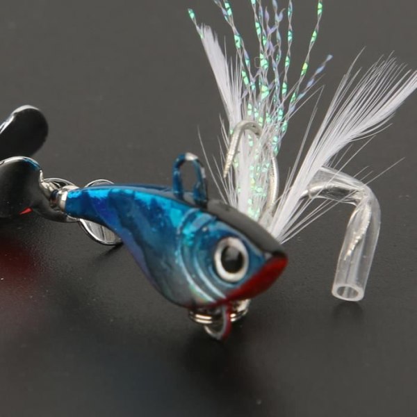 HURRISE Sequin Lure Bait Simulering Lysande Fiske Lure Artificiellt fiskebete med VIB roterande ledning